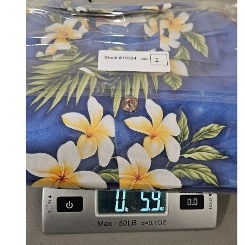 Hilo Hattie Mens Blue Cotton Hawaiian Shirt S Plumeria‎ Floral Aloha Casual